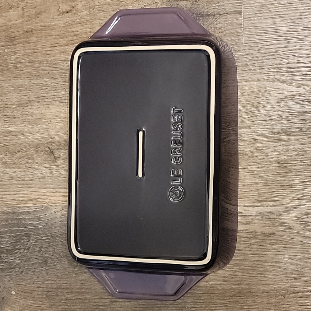 Le Creuset Cassis Stoneware Rectangular Dish - Picture 3 of 10
